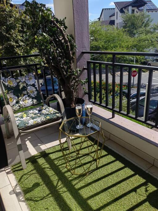 Classy And Cosy Apt - Dainfern Sandton Esterno foto